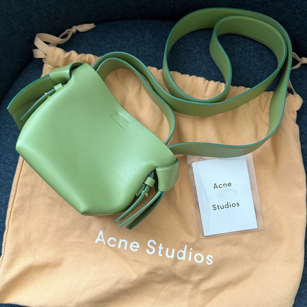 Acne Studios Micro Musubi Green Crossbody Bag - Picture 4 of 7